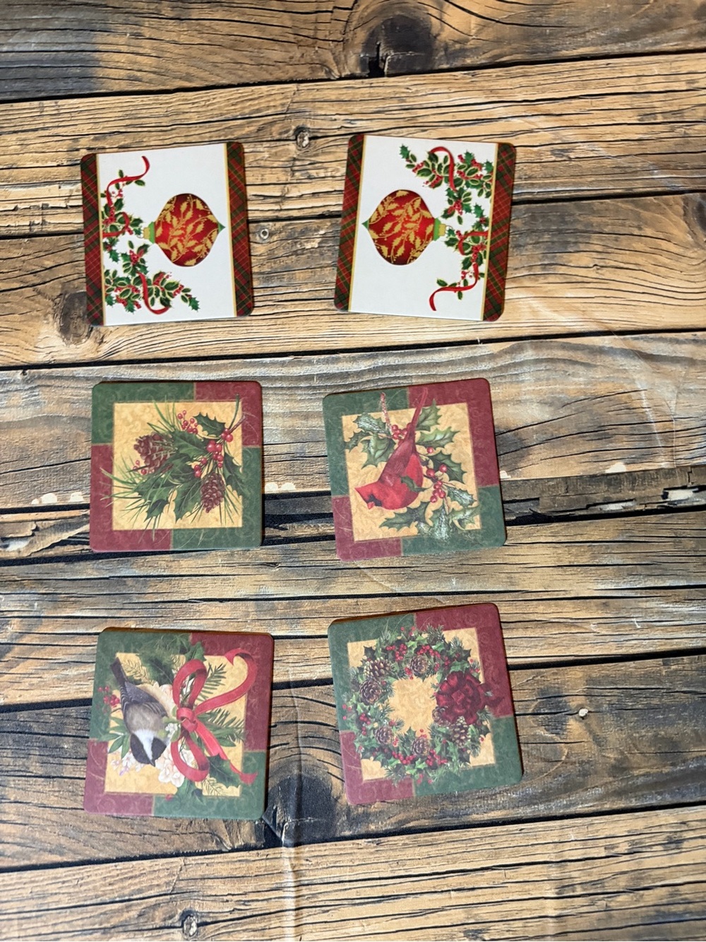 Festive‎ Holiday Coaster Set in Red and Green VFW coasters